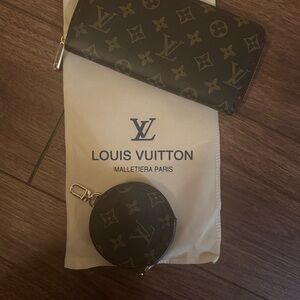 FAUX Louis Vuitton Monogram Wallet and Coin Pouch with bag. Never used.
